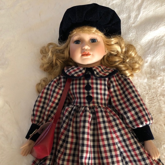 Vintage Fortunoff Doll Collection- LYDIA - Picture 5 of 8